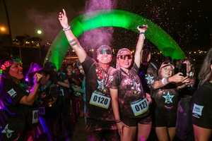 The Color Run Night Nosotras 2026